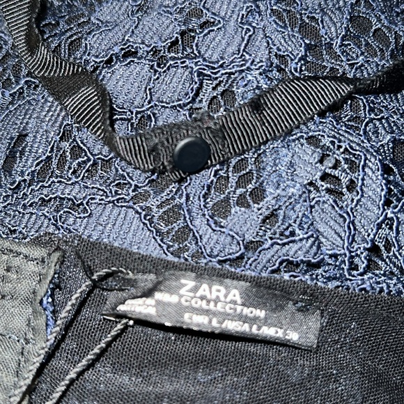 Zara Navy Guipure Lace Halter Top - Size Large - NWT - Picture 6 of 8